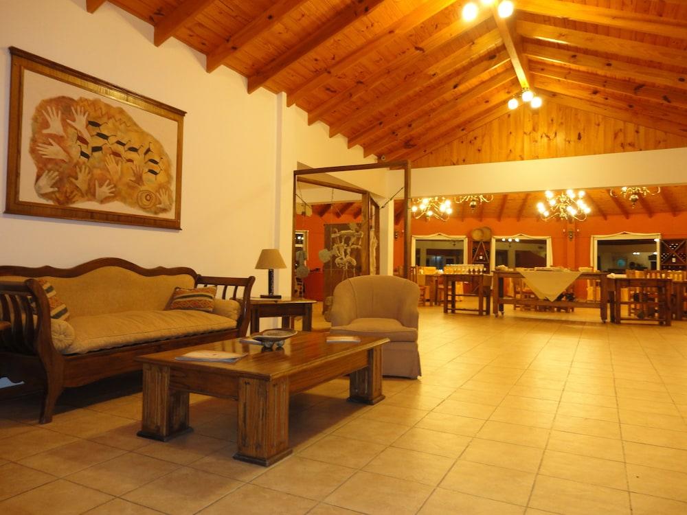 Aikendor Hotel Panoramico El Calafate Exterior photo